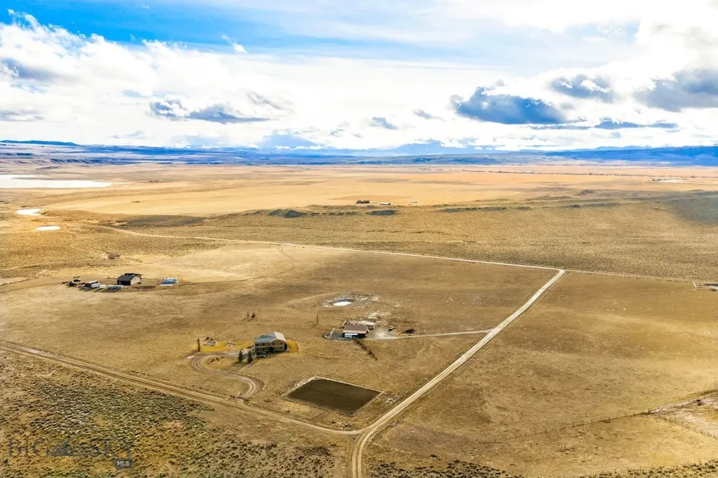 10 Windmill Lane Wilsall MT 59086