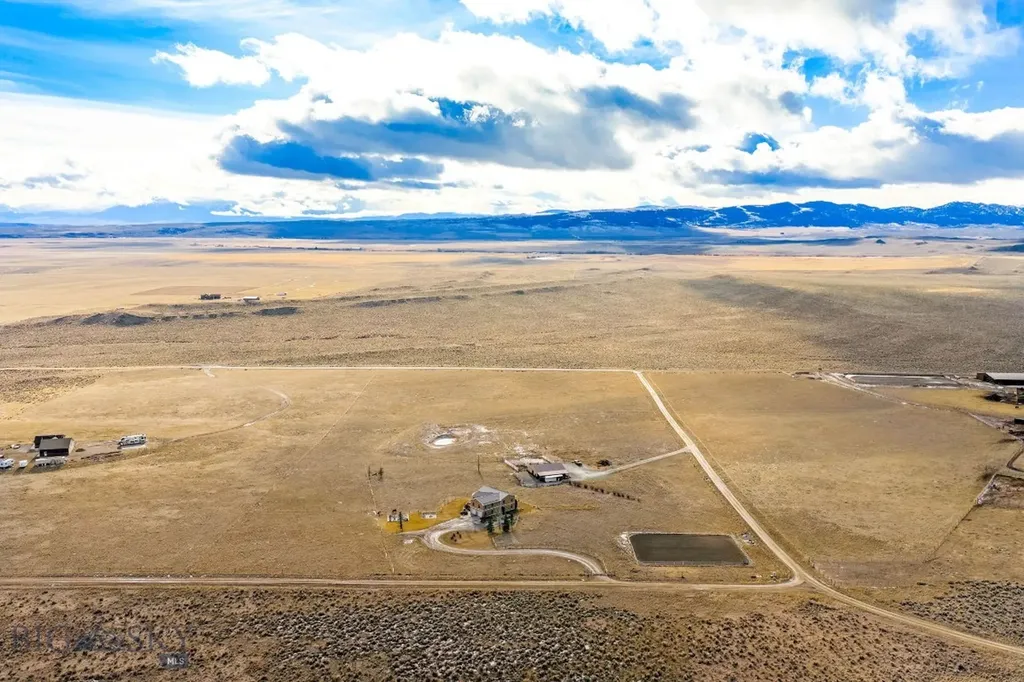10 Windmill Lane Wilsall MT 59086