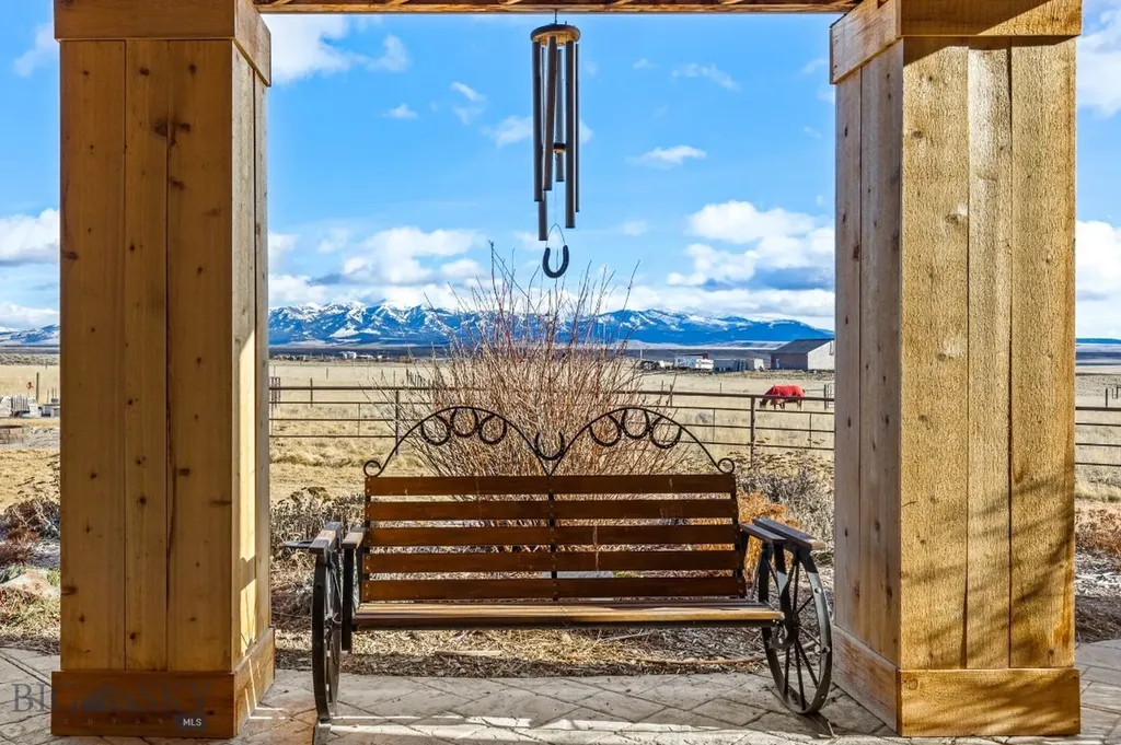 10 Windmill Lane Wilsall MT 59086