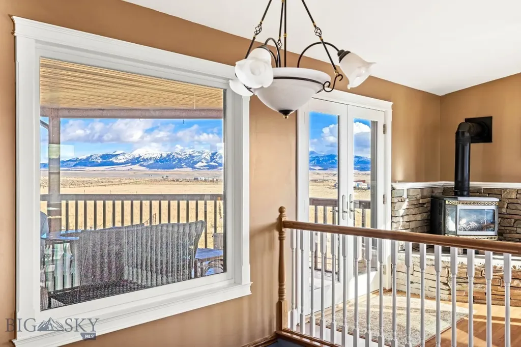 10 Windmill Lane Wilsall MT 59086