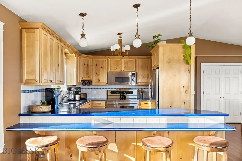 10 Windmill Lane Wilsall MT 59086
