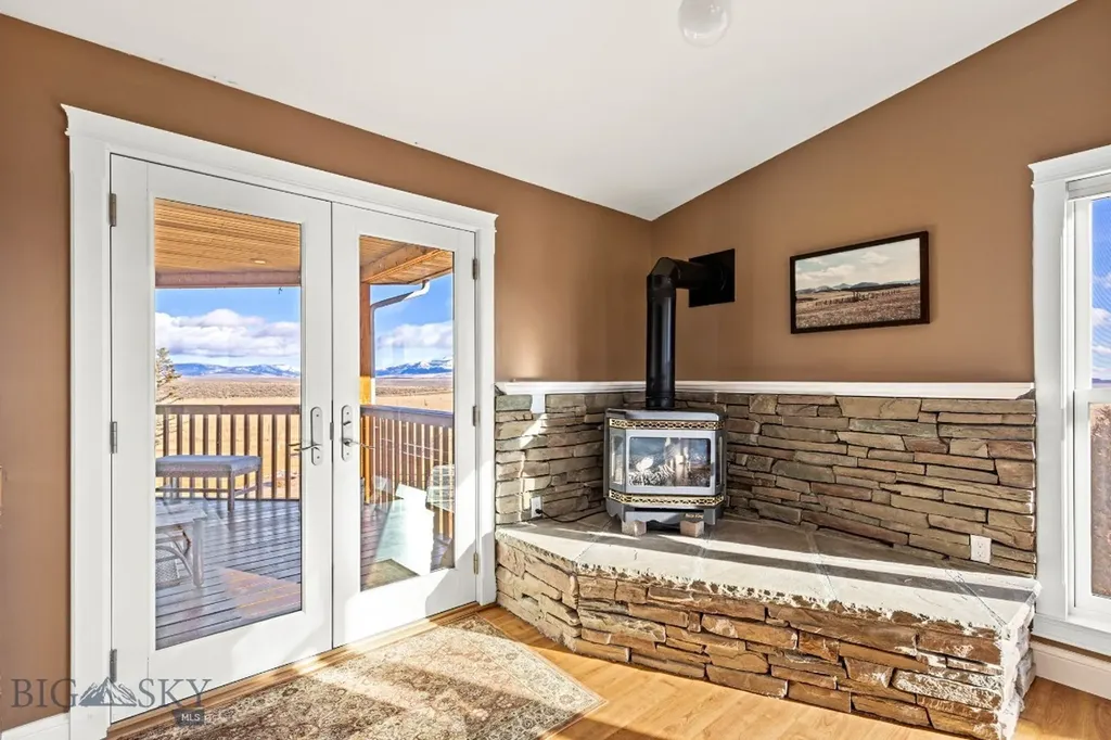 10 Windmill Lane Wilsall MT 59086