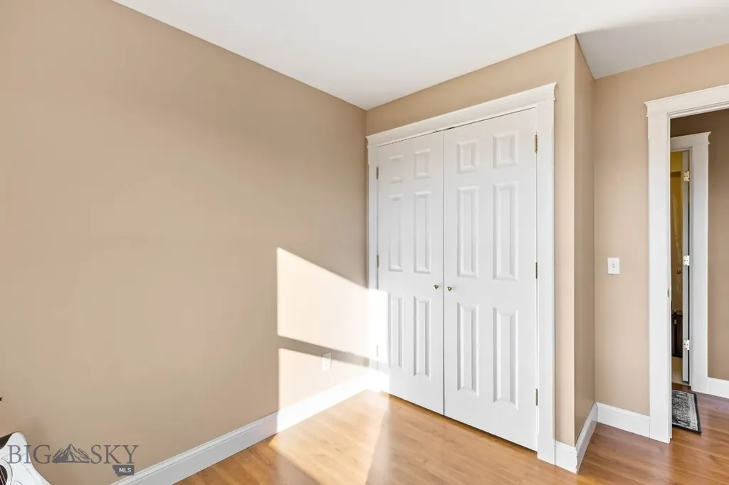 10 Windmill Lane Wilsall MT 59086