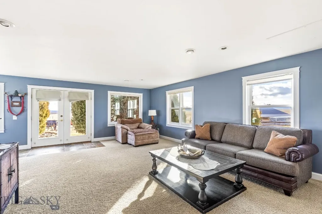 10 Windmill Lane Wilsall MT 59086
