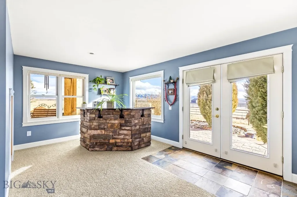10 Windmill Lane Wilsall MT 59086