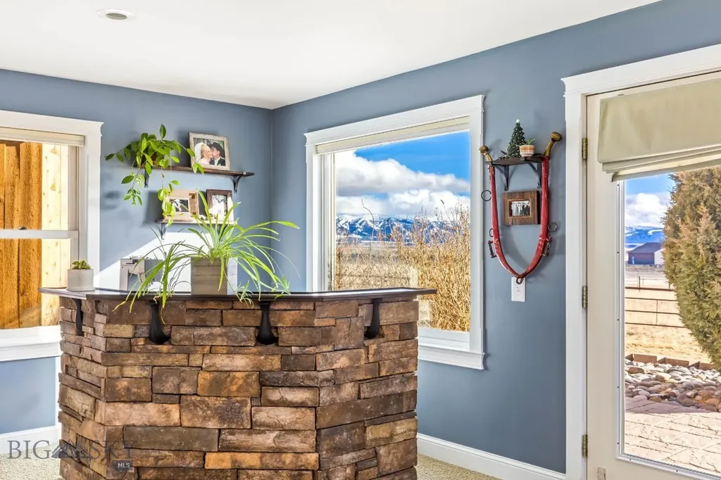 10 Windmill Lane Wilsall MT 59086