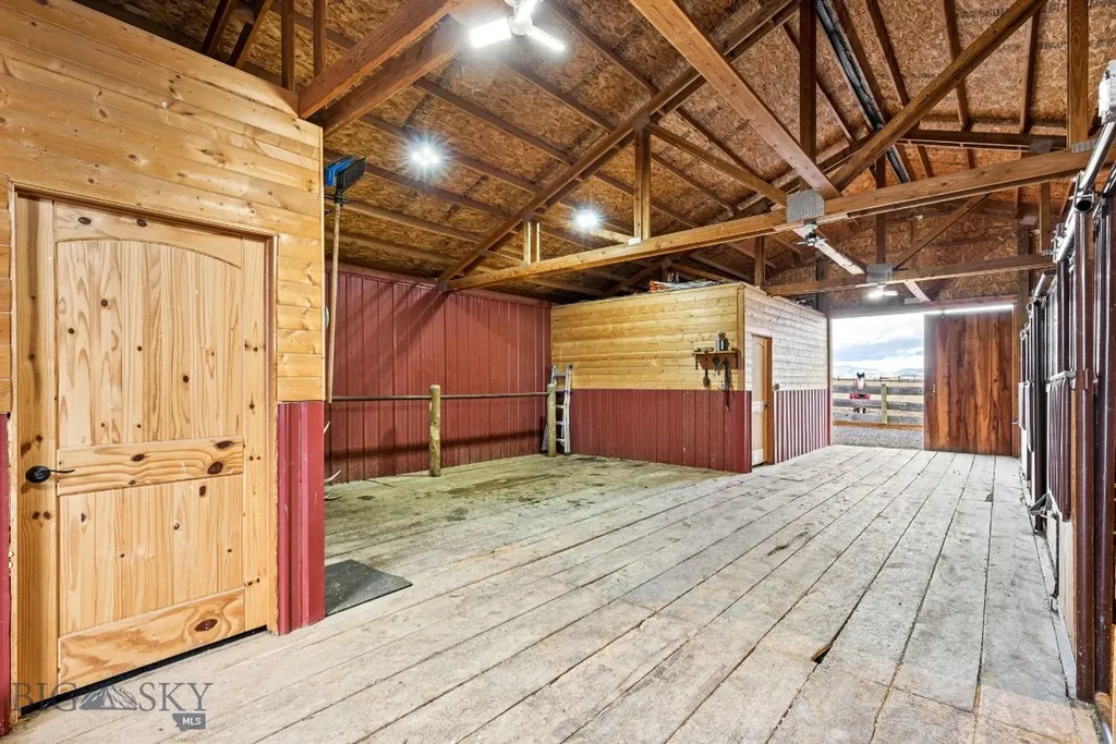 10 Windmill Lane Wilsall MT 59086