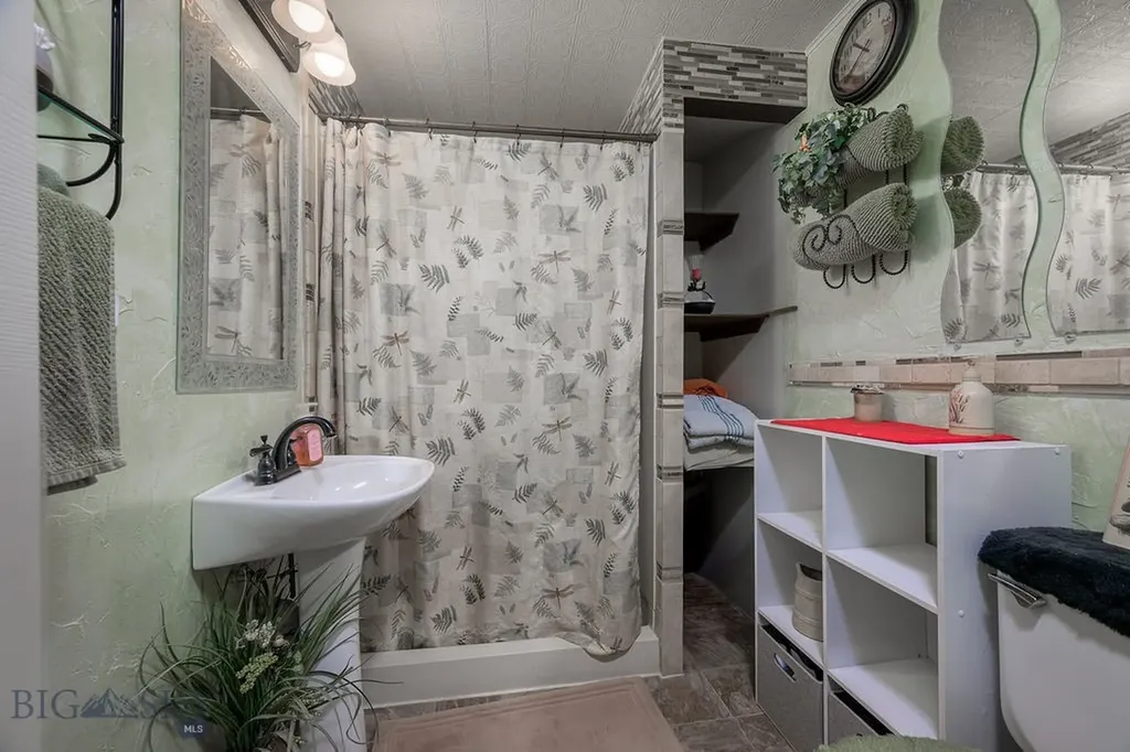 1102 Whispering Pines Drive Billings MT 59101