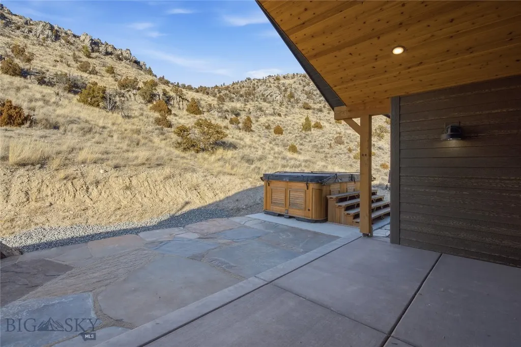 6076 Nixon Gulch Road Manhattan MT 59741