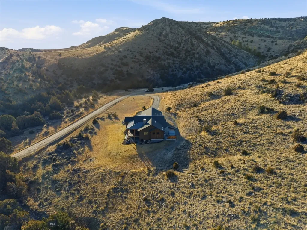6076 Nixon Gulch Road Manhattan MT 59741