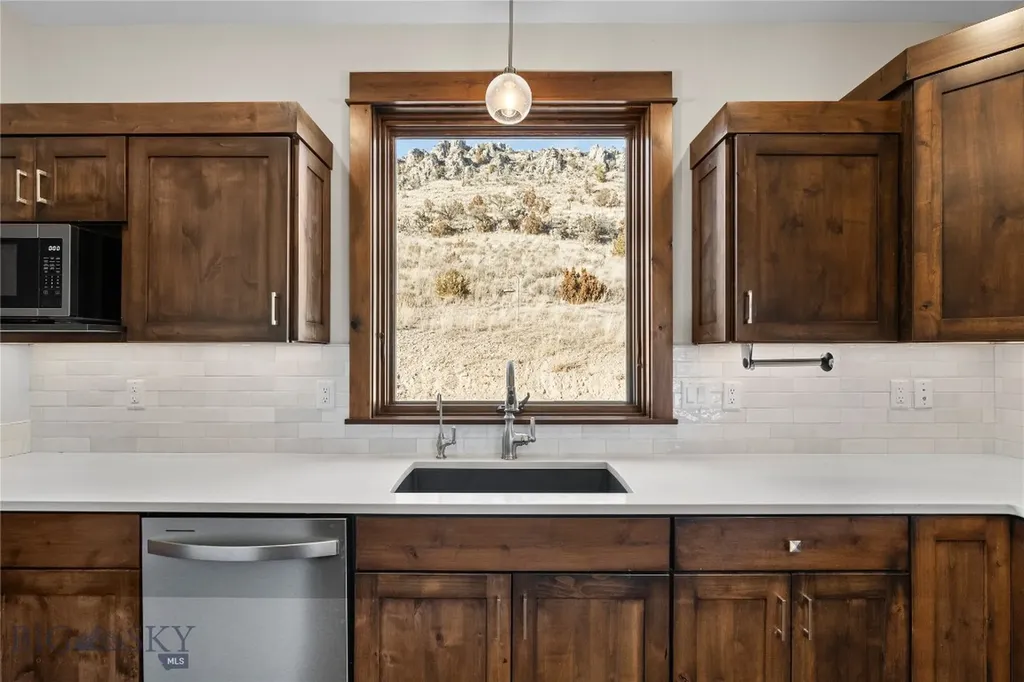 6076 Nixon Gulch Road Manhattan MT 59741