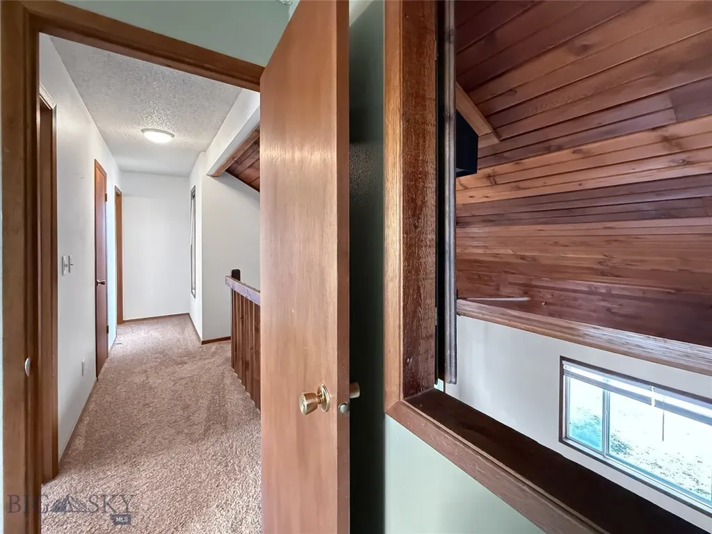 911 Jeanette Place Belgrade MT 59714