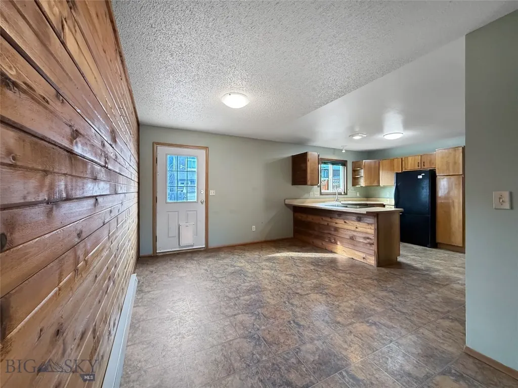 911 Jeanette Place Belgrade MT 59714