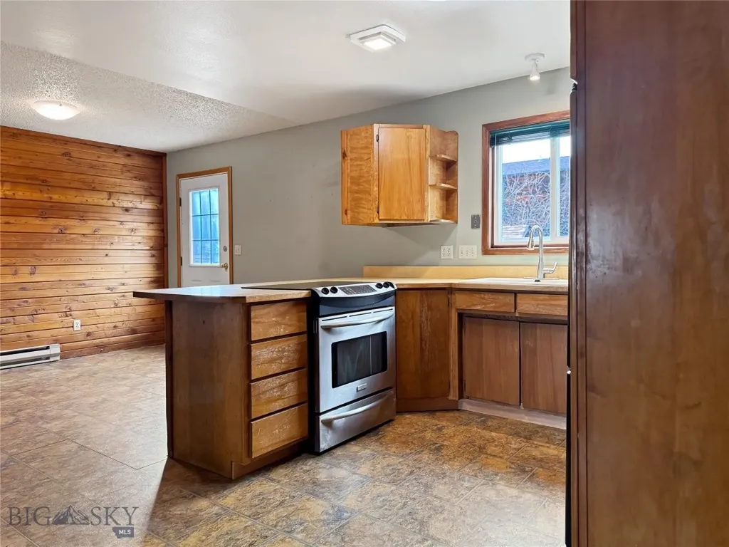 911 Jeanette Place Belgrade MT 59714