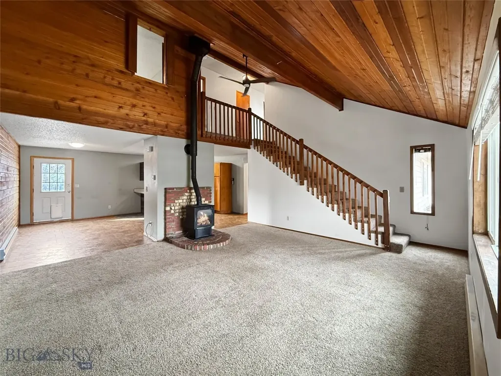 911 Jeanette Place Belgrade MT 59714