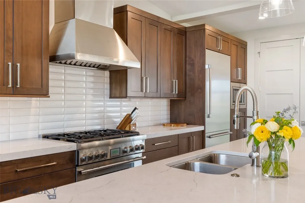 20 Caymus Lane Bozeman MT 59718