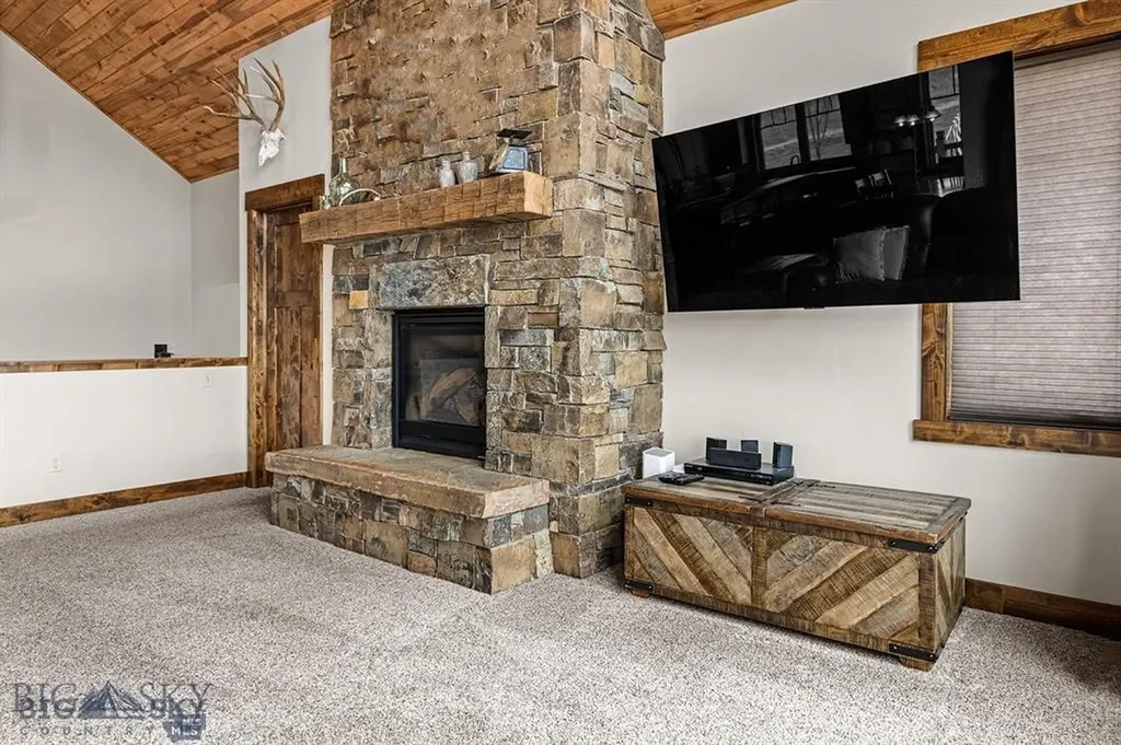 14 Cinnamon Teal Road Ennis MT 59729