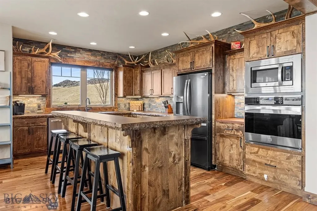 14 Cinnamon Teal Road Ennis MT 59729