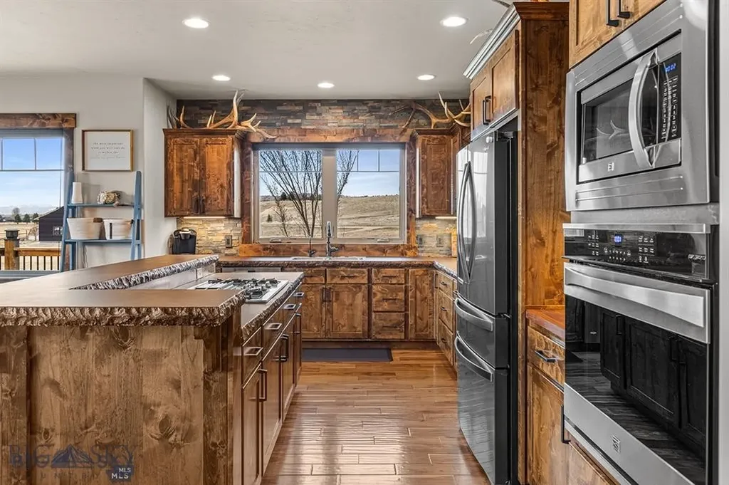 14 Cinnamon Teal Road Ennis MT 59729