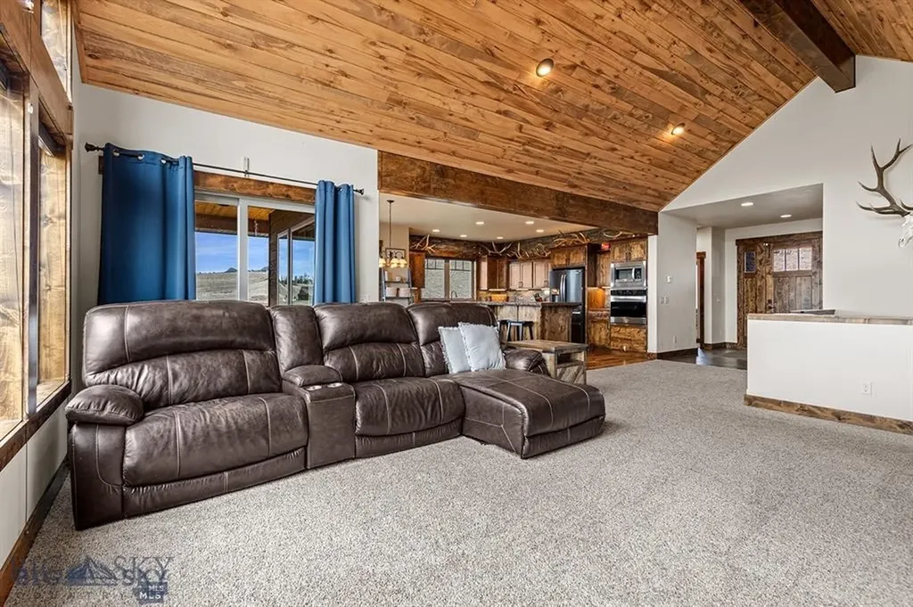 14 Cinnamon Teal Road Ennis MT 59729