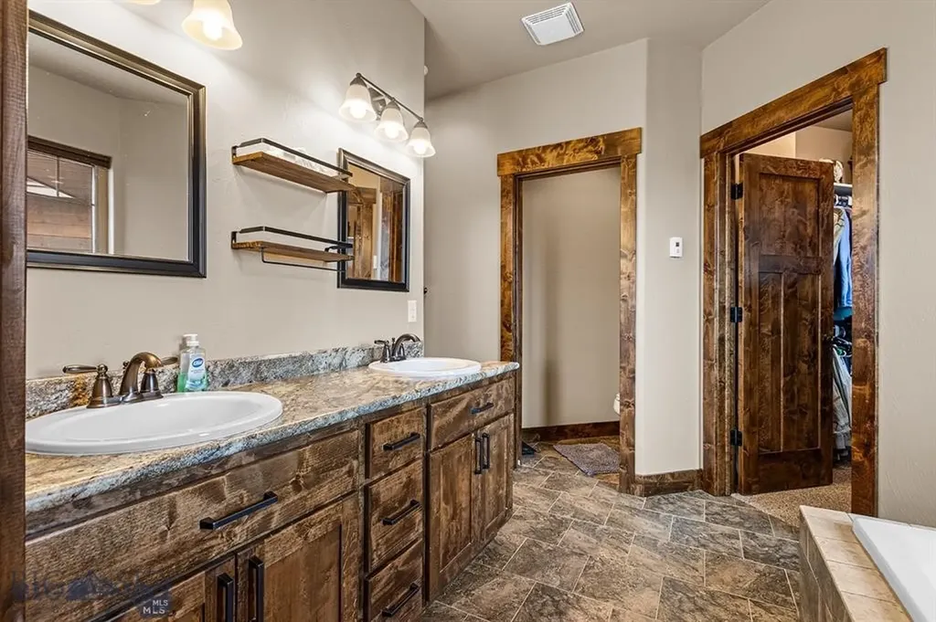 14 Cinnamon Teal Road Ennis MT 59729