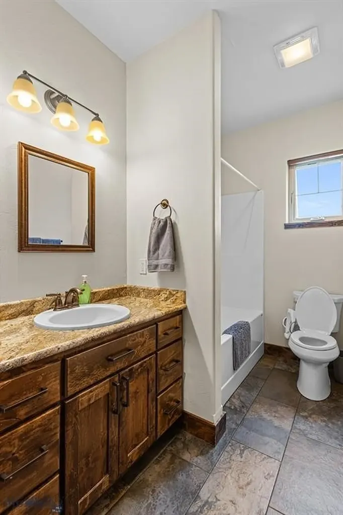 14 Cinnamon Teal Road Ennis MT 59729