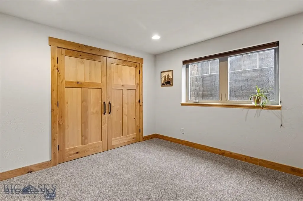 14 Cinnamon Teal Road Ennis MT 59729