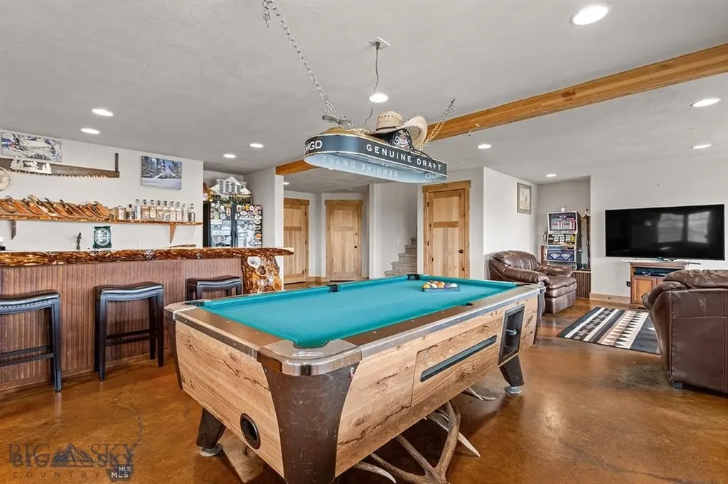 14 Cinnamon Teal Road Ennis MT 59729