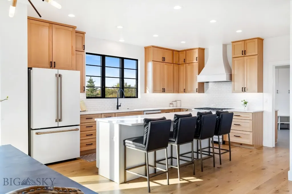 557 St Andrews Bozeman MT 59715