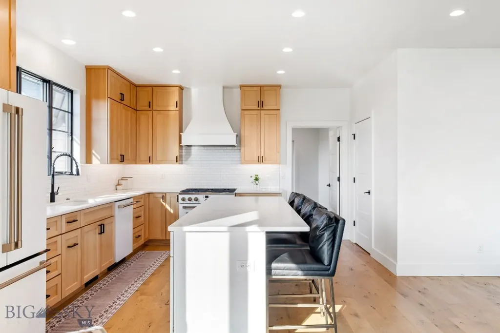 557 St Andrews Bozeman MT 59715