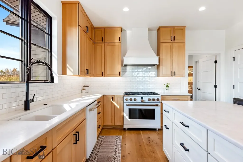 557 St Andrews Bozeman MT 59715