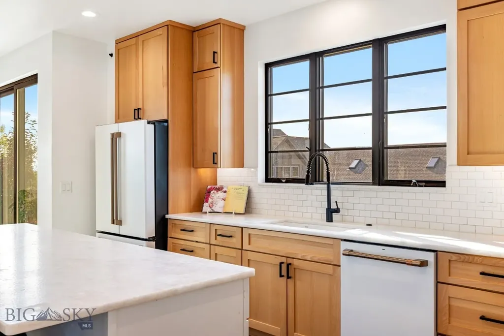 557 St Andrews Bozeman MT 59715