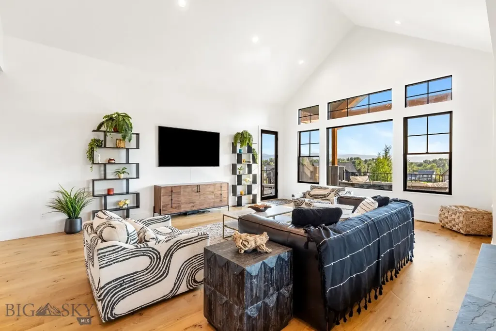 557 St Andrews Bozeman MT 59715