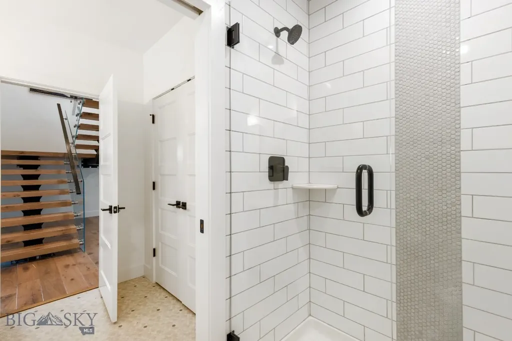 557 St Andrews Bozeman MT 59715