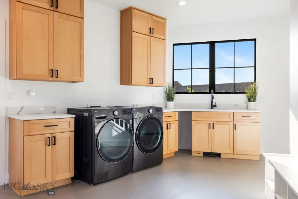 557 St Andrews Bozeman MT 59715