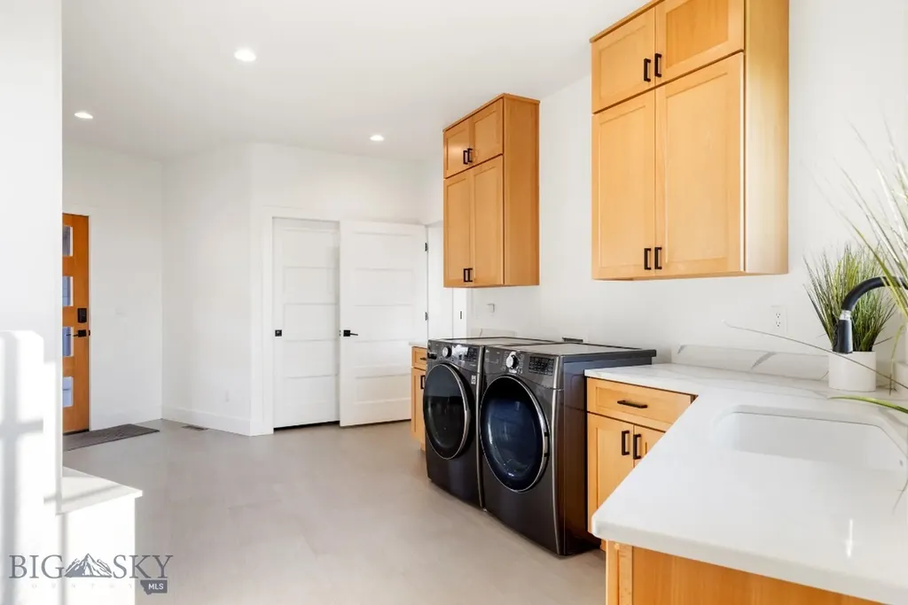 557 St Andrews Bozeman MT 59715