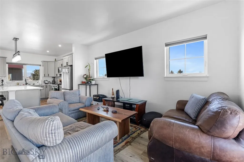 1602 Maple Lane Bozeman MT 59715