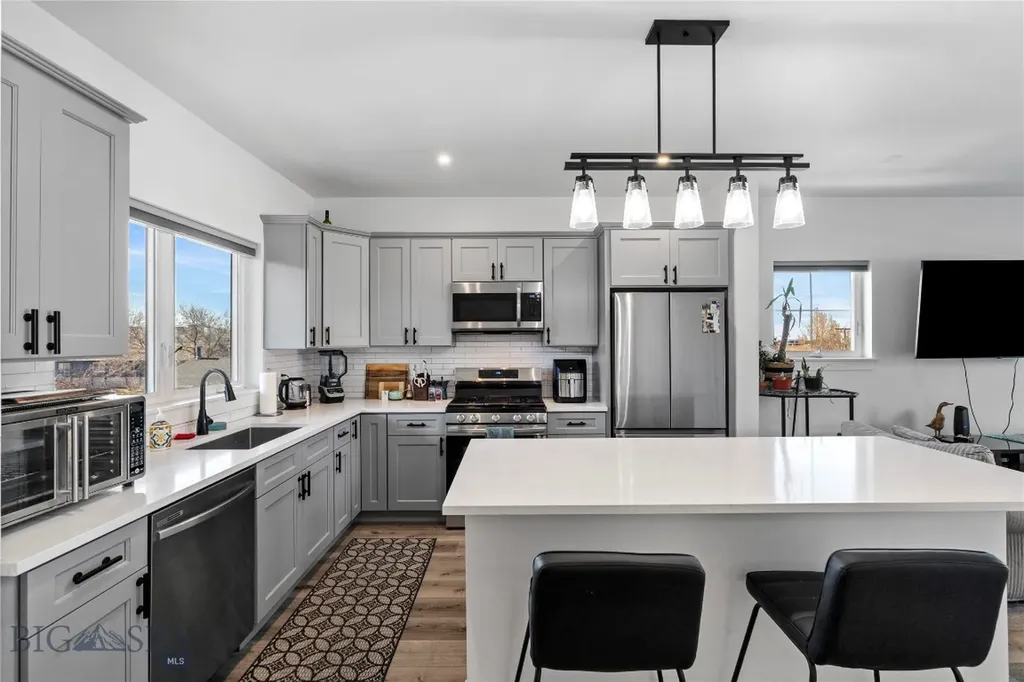 1602 Maple Lane Bozeman MT 59715