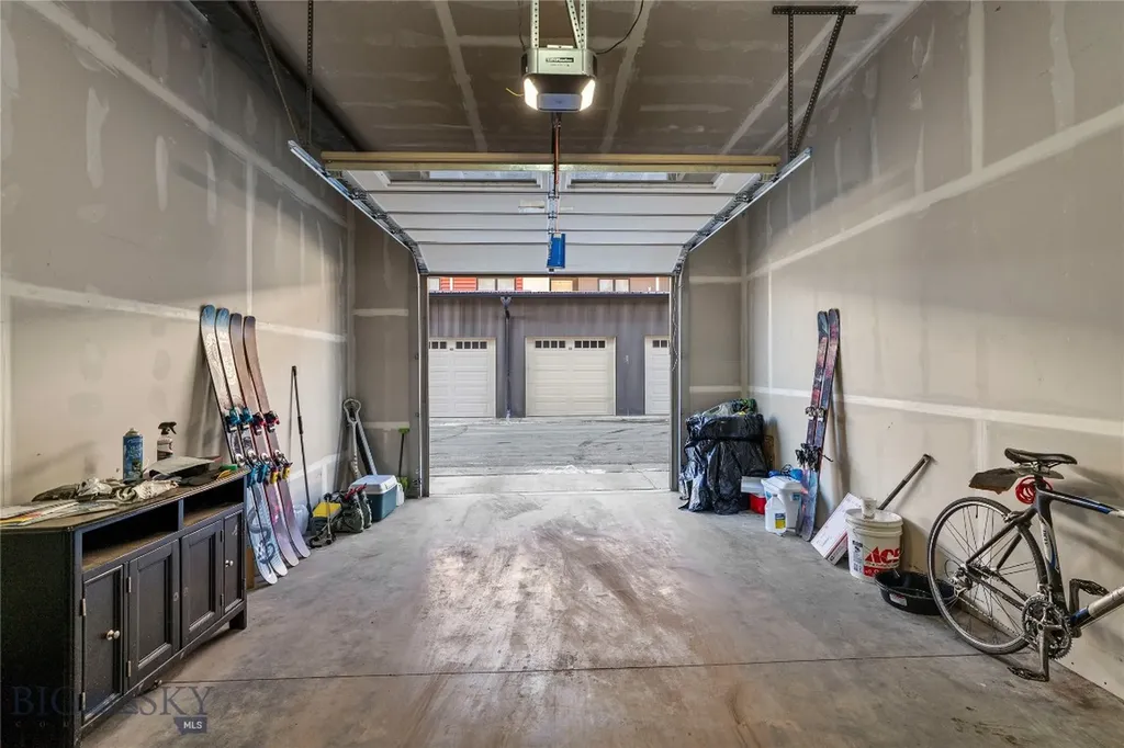 1602 Maple Lane Bozeman MT 59715