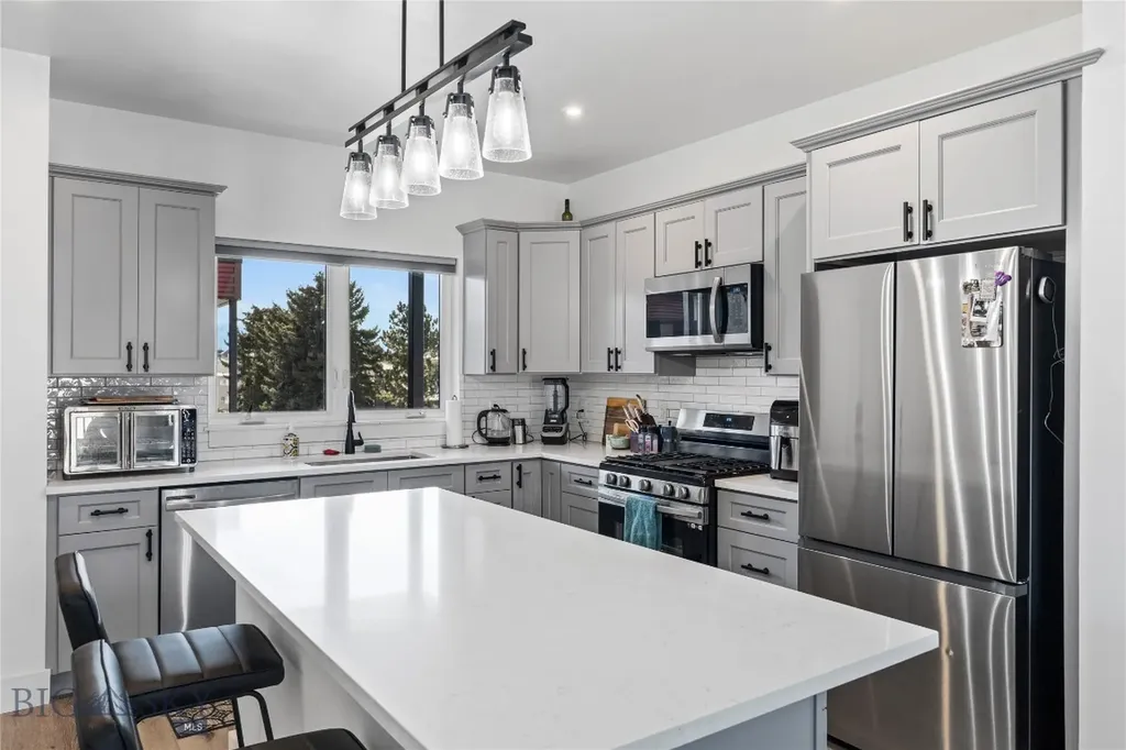 1602 Maple Lane Bozeman MT 59715
