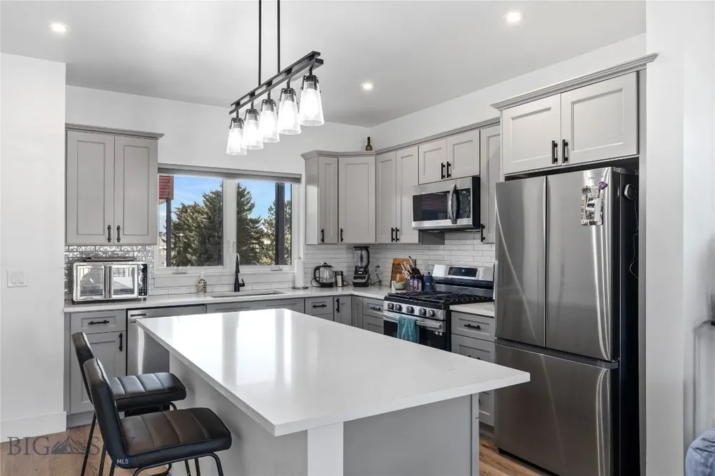 1602 Maple Lane Bozeman MT 59715