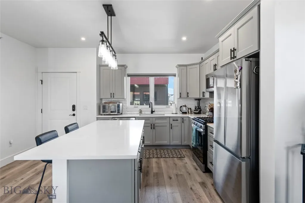 1602 Maple Lane Bozeman MT 59715
