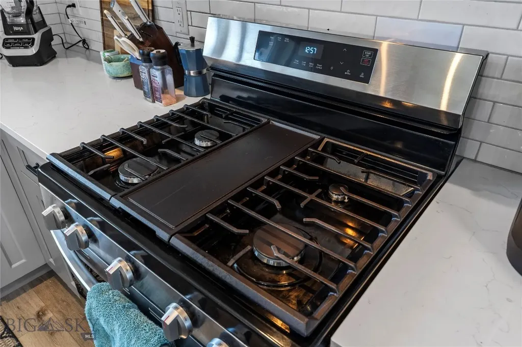 1602 Maple Lane Bozeman MT 59715