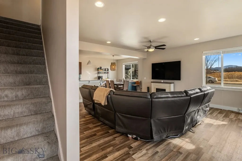 926 Abigail Lane Bozeman MT 59718