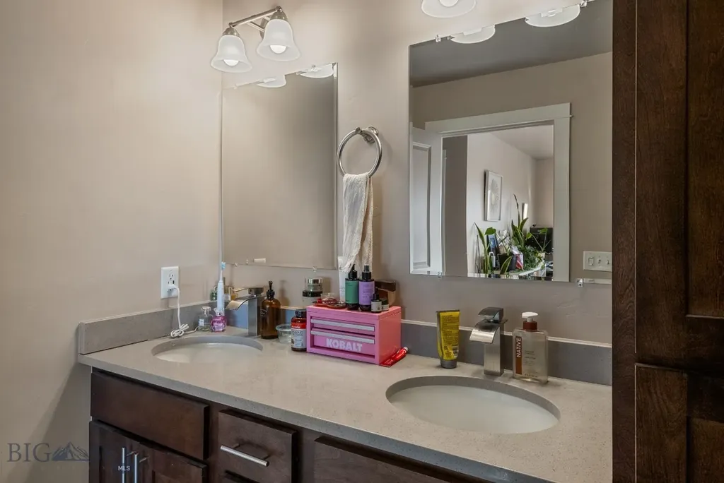 926 Abigail Lane Bozeman MT 59718