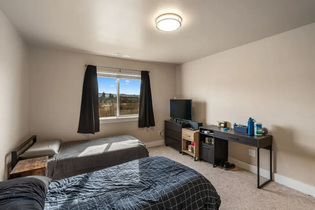 926 Abigail Lane Bozeman MT 59718