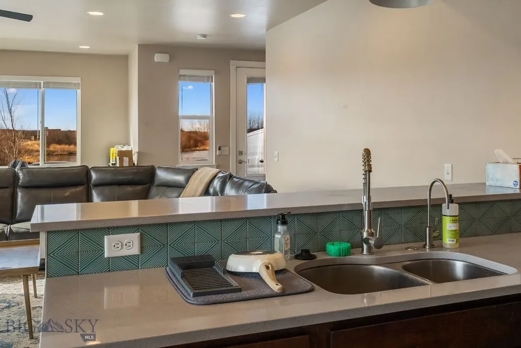 926 Abigail Lane Bozeman MT 59718