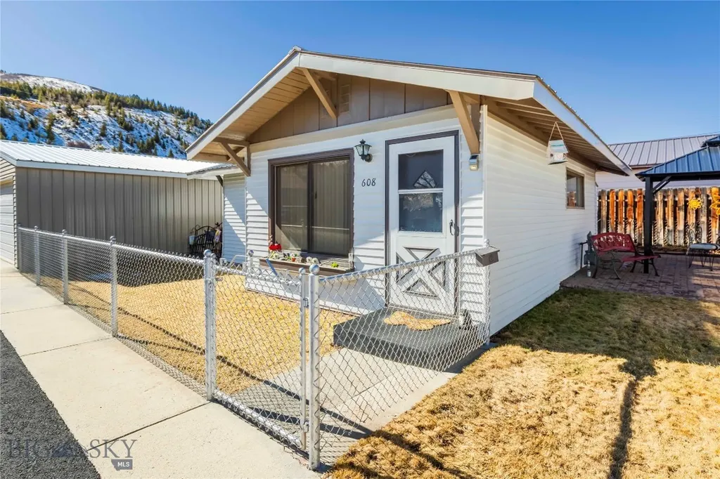 821 E 6th Street Anaconda MT 59711