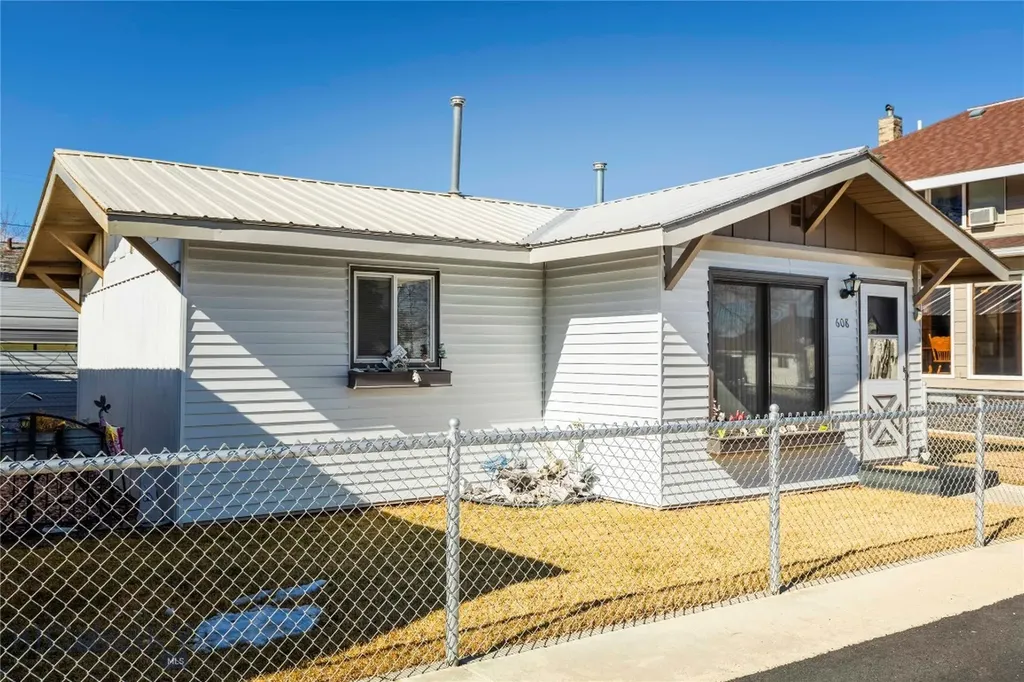821 E 6th Street Anaconda MT 59711