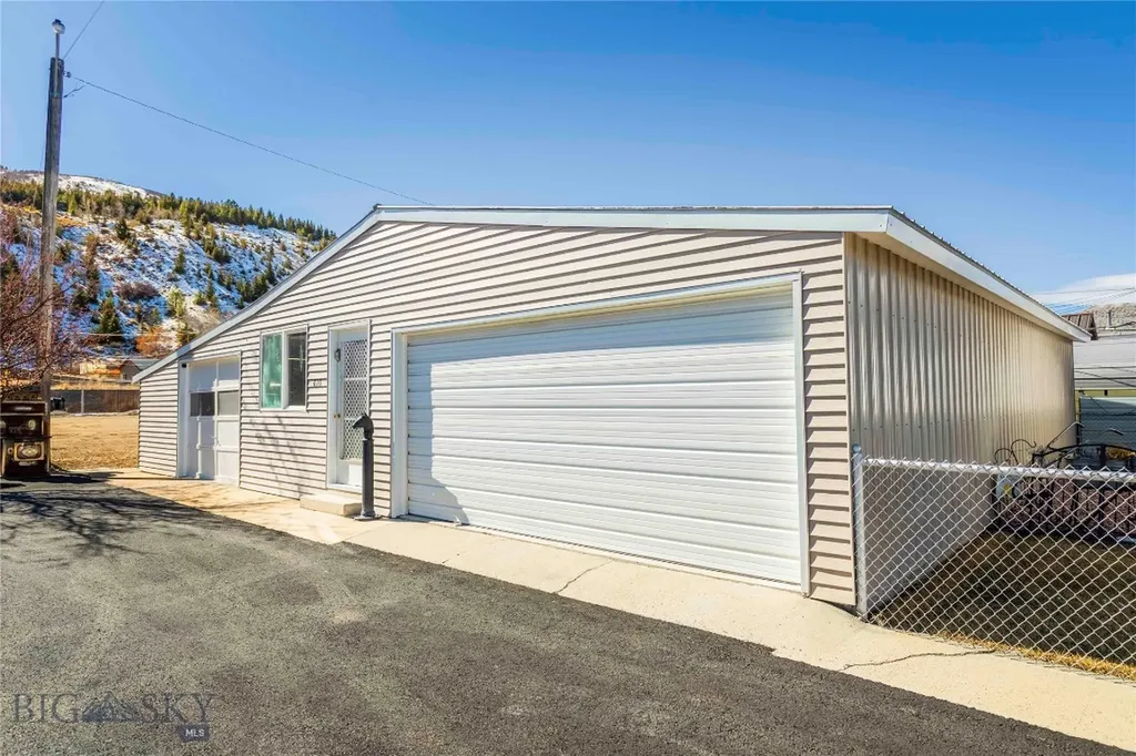 821 E 6th Street Anaconda MT 59711